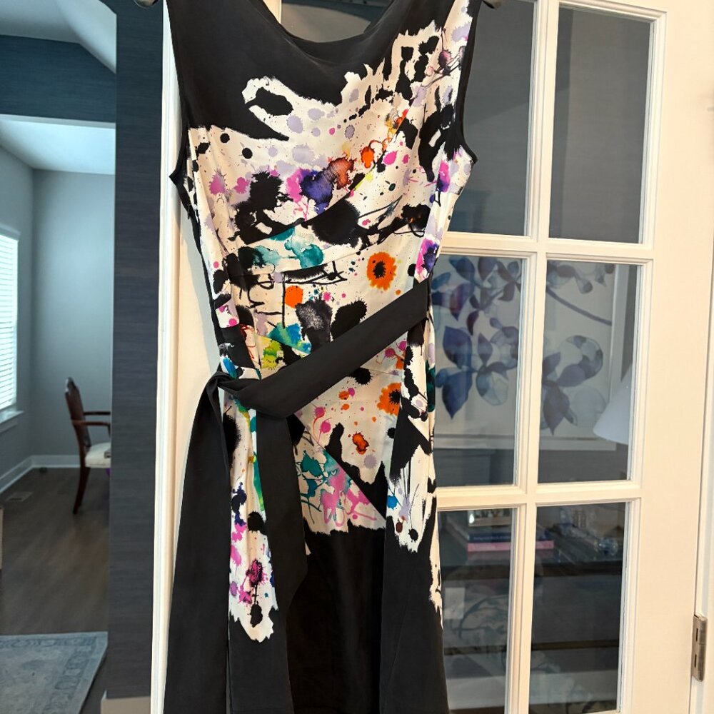 Diane Von Furstenburg Tella Silk Dress size 14. Gently used - Picture 4 of 5